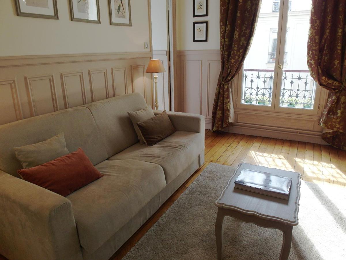 Chambre D Hote : Louvre Elegant Apt Suite Paříž Pokoj fotografie